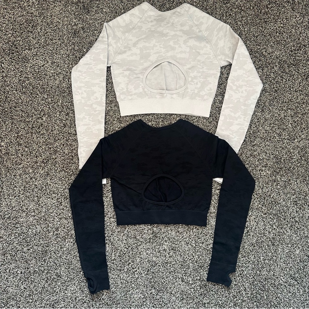Women's Black and White Long Sleeve Gym Tops